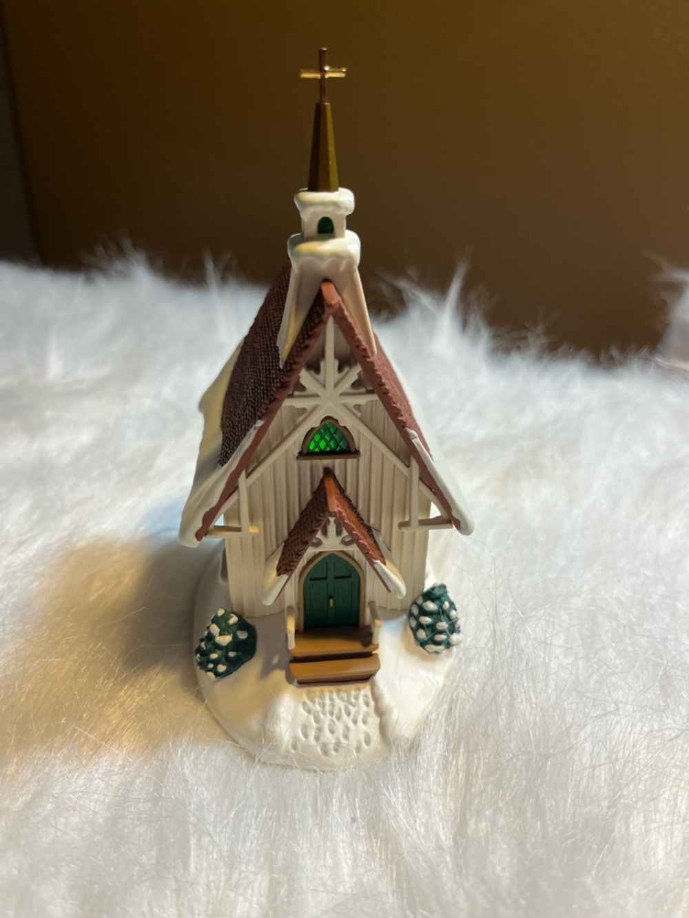 Hallmark 1999 Colonial Church Candlelight Series